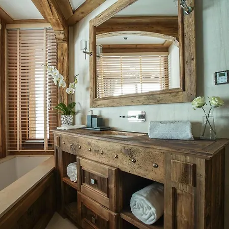 Chalet Soelden: Where Every Detail Tells A Story Зёльден